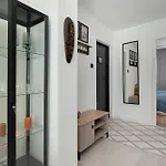 Przytulny Z Balkonem I Biurem W Gdansku By Renters Appartement