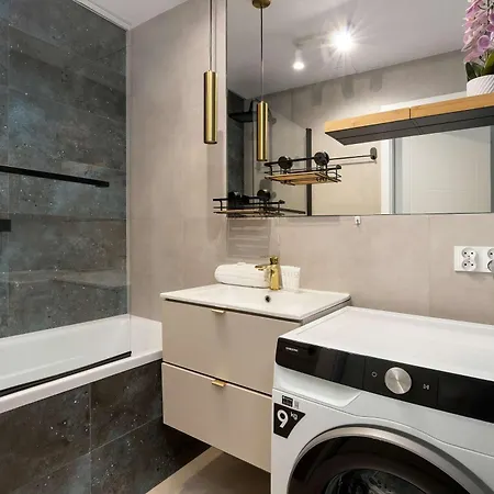 Apartament Przytulny Z Balkonem I Biurem W Gdańsku By Renters Gdańsk