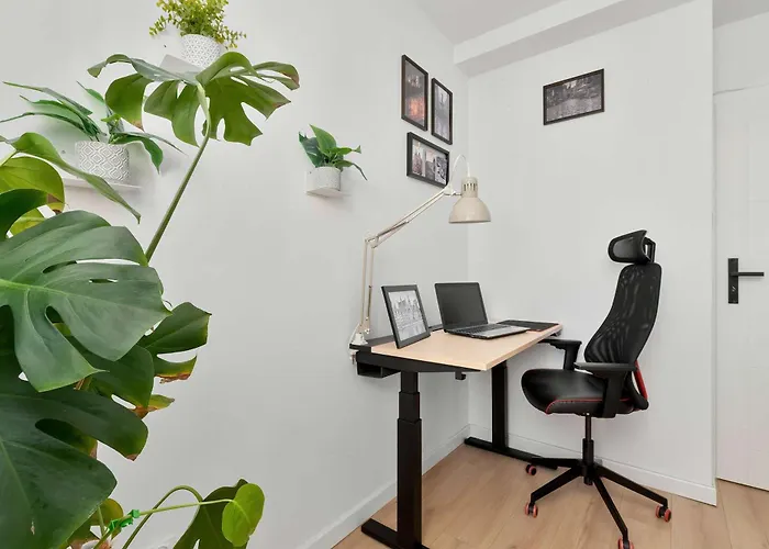 Przytulny Z Balkonem I Biurem W Gdansku By Renters Гданьск