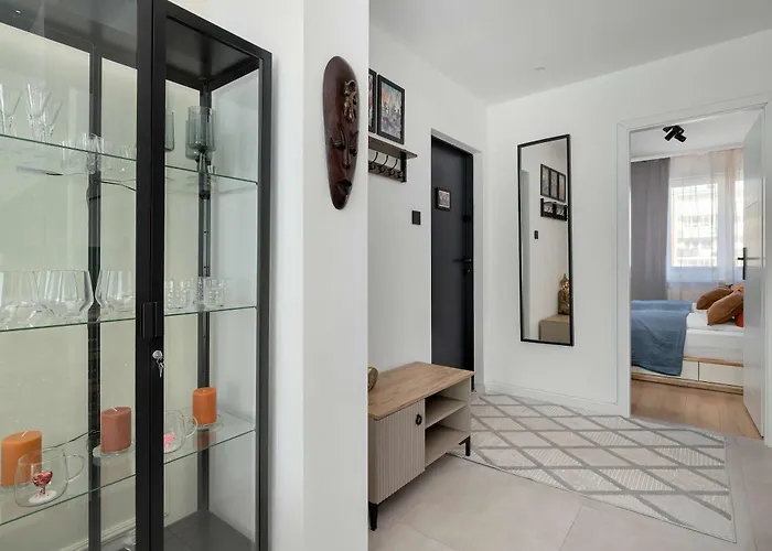 Przytulny Z Balkonem I Biurem W Gdansku By Renters Апартаменты