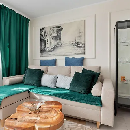 Apartment Przytulny Z Balkonem I Biurem W Gdansku By Renters Danzig