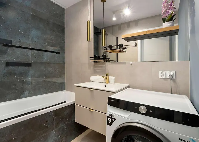 Apartment Przytulny Z Balkonem I Biurem W Gdansku By Renters Danzig